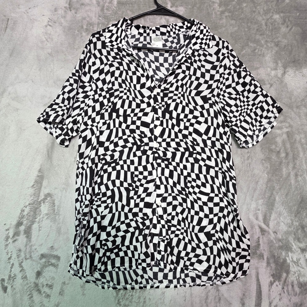 Wild Fable XS Black White Warped Checkerboard Rayon Button Down Shirt RN17730